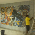 CCHLA ganha novo painel criado por alunos em Oficina de Mosaico